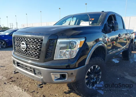 2017 Nissan Titan Xd Pro-4X Diesel из США, поврежденный, VIN 1N6BA1F45HN533768